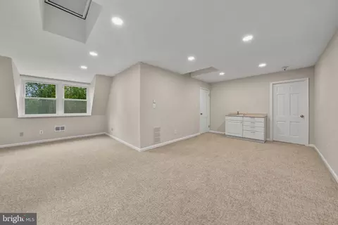 Other - 7018 Green Oak Dr, Mclean, VA 22101 photo 36 of 54