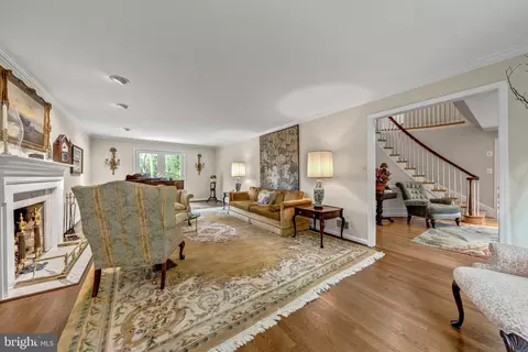Other - 7018 Green Oak Dr, Mclean, VA 22101 photo 4 of 54