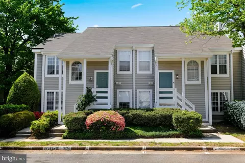 2799 Yarling Ct #2799, Falls Church, VA 22042