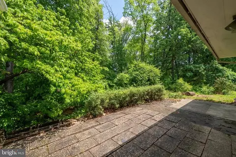 Exterior - 5533 Belfast Pl, Springfield, VA 22151 photo 5 of 9