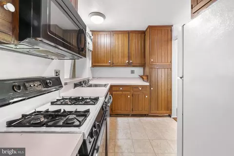 Kitchen - 5533 Belfast Pl, Springfield, VA 22151 photo 2 of 3