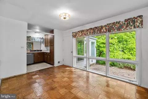 Dining - 5533 Belfast Pl, Springfield, VA 22151 photo 2 of 2