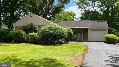 5013 Lincoln Ave, Alexandria, VA 22312