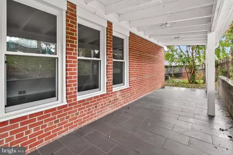 Exterior - 5807 Accomac St, Springfield, VA 22150 photo 2 of 10