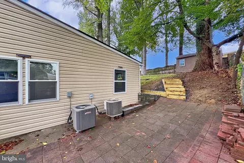 Exterior - 5807 Accomac St, Springfield, VA 22150 photo 10 of 10
