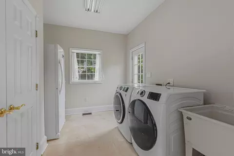 Other - 837 Seneca Rd, Great Falls, VA 22066 photo 9 of 15