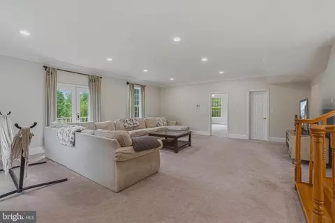 Living - 837 Seneca Rd, Great Falls, VA 22066 photo 3 of 3