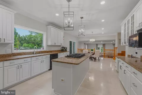 Kitchen - 837 Seneca Rd, Great Falls, VA 22066 photo 2 of 4