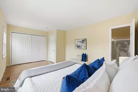 Bedroom - 6470 Franconia Ct, Springfield, VA 22150 photo 2 of 7