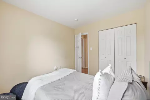 Bedroom - 6470 Franconia Ct, Springfield, VA 22150 photo 6 of 7