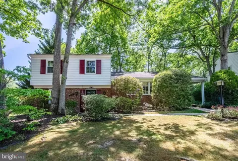 6118 Roxbury Ave, Springfield, VA 22152