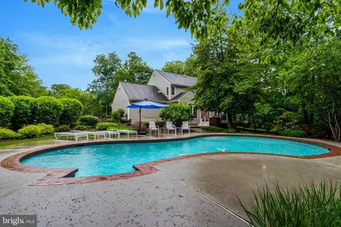 Exterior - 9220 Davis Dr, Lorton, VA 22079 photo 6 of 11