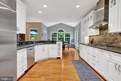 Kitchen - 9220 Davis Dr, Lorton, VA 22079 photo 2 of 5