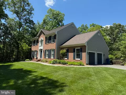 Exterior - 9220 Davis Dr, Lorton, VA 22079 photo 3 of 11