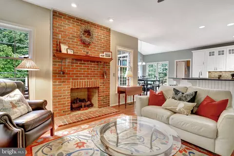 Living - 9220 Davis Dr, Lorton, VA 22079 photo 2 of 2