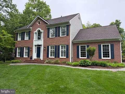 9220 Davis Dr, Lorton, VA 22079
