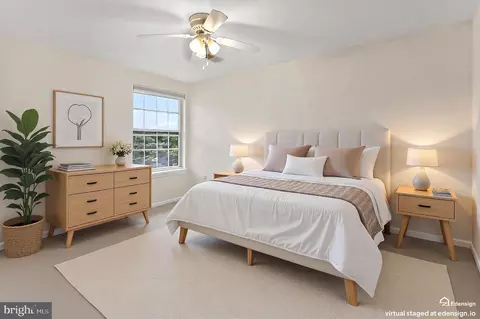 Bedroom - 1948 Kennedy Dr #203, Mclean, VA 22102 photo 1 of 6