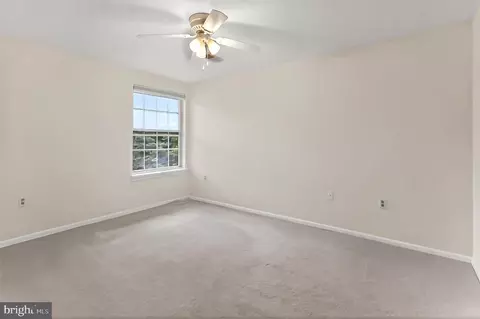 Bedroom - 1948 Kennedy Dr #203, Mclean, VA 22102 photo 3 of 6