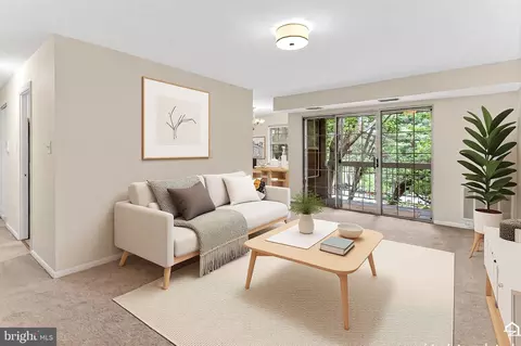 Living - 1948 Kennedy Dr #203, Mclean, VA 22102 photo 1 of 5
