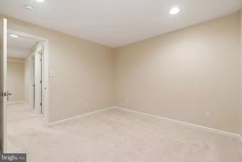 Bedroom - 2706 Hatmark St, Vienna, VA 22181 photo 7 of 7