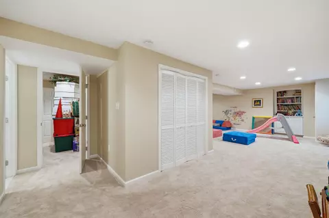 Entry Way - 2706 Hatmark St, Vienna, VA 22181 photo 4 of 4