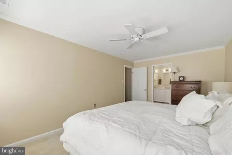 Bedroom - 2706 Hatmark St, Vienna, VA 22181 photo 6 of 7