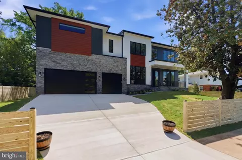 1736 Great Falls St, Mclean, VA 22101