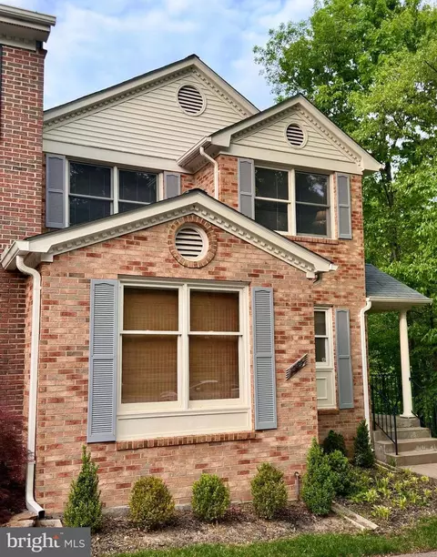 Exterior - 7929 Valleyfield Dr, Springfield, VA 22153 photo 9 of 14