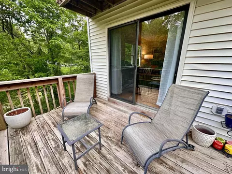 Exterior - 7929 Valleyfield Dr, Springfield, VA 22153 photo 4 of 14