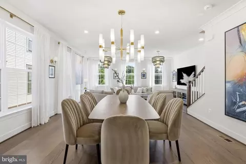 12558 Ov Dr, Fairfax, VA 22033