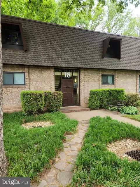 11618 Vantage Hill Rd #12B, Reston, VA 20190