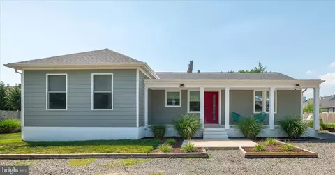 2944 Random Rd, Falls Church, VA 22042