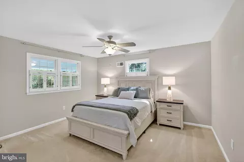 Bedroom - 6710 Sydenstricker Rd, Springfield, VA 22152 photo 4 of 7