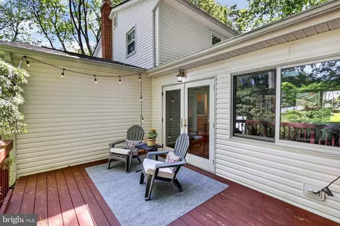 Exterior - 6710 Sydenstricker Rd, Springfield, VA 22152 photo 5 of 5