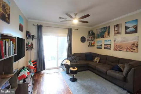 1570 Spring Gate Dr #7113, Mclean, VA 22102