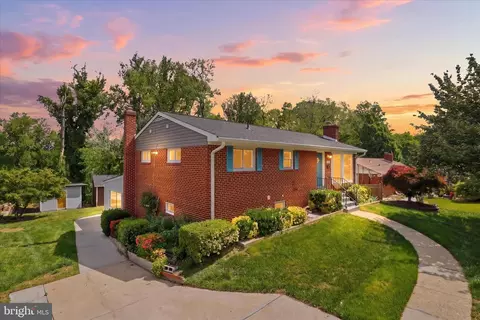 6718 Ruskin St, Springfield, VA 22150
