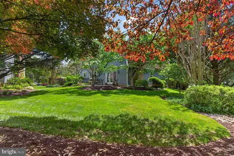 Exterior - 6354 Chowning Pl, Mclean, VA 22101 photo 10 of 26