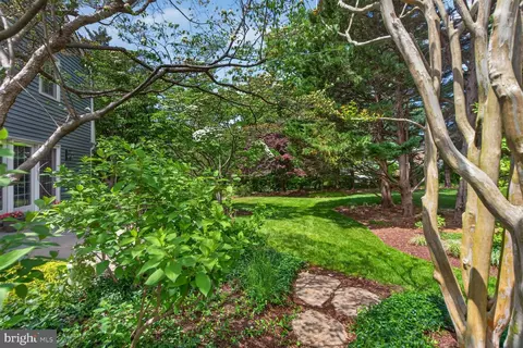 Exterior - 6354 Chowning Pl, Mclean, VA 22101 photo 25 of 26