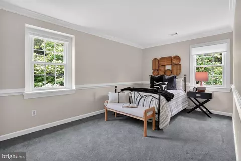 Bedroom - 6354 Chowning Pl, Mclean, VA 22101 photo 9 of 10