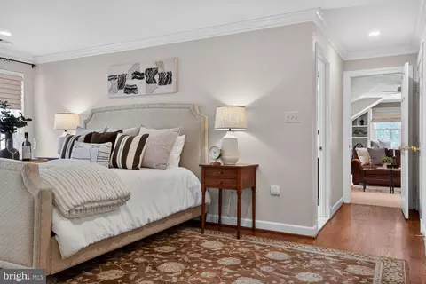Bedroom - 6354 Chowning Pl, Mclean, VA 22101 photo 4 of 10