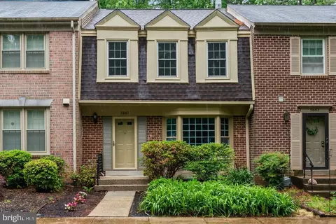 5661 Chelmsford Ct, Burke, VA 22015