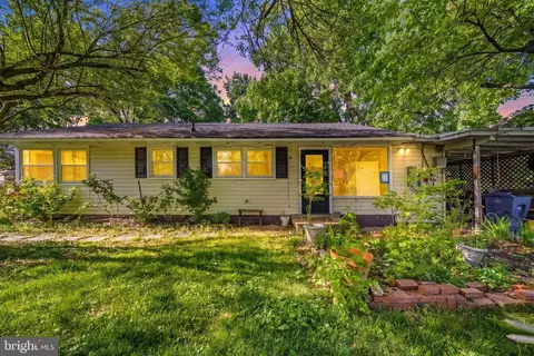 3108 Lewis Pl, Falls Church, VA 22042