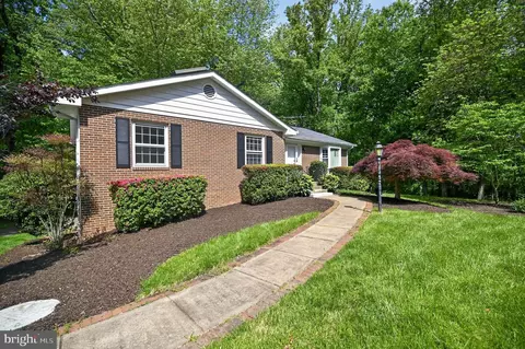 3142 Searsmont Pl, Herndon, VA 20171