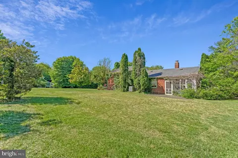 1805 Dumbarton St, Mclean, VA 22101 photo 7