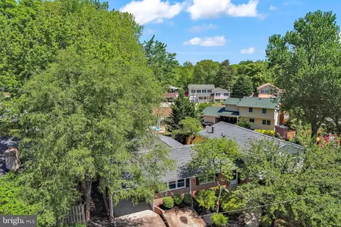 View/Area - 6530 Ashlawn Ct, Springfield, VA 22150 photo 2 of 3