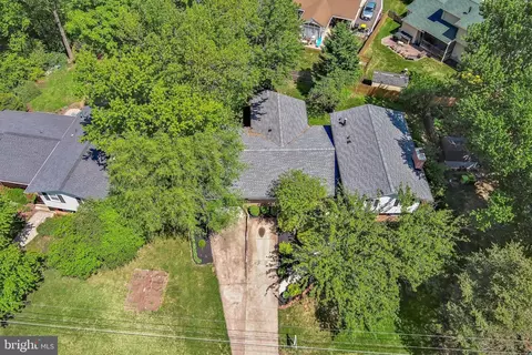 View/Area - 6530 Ashlawn Ct, Springfield, VA 22150 photo 3 of 3