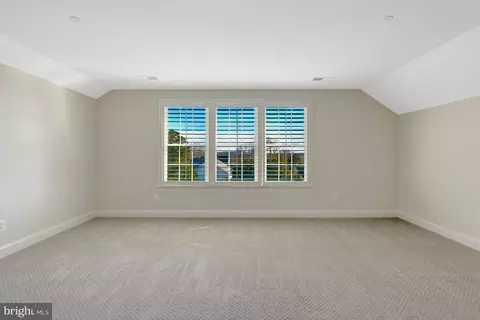 Bedroom - 1318 Kurtz Rd, Mclean, VA 22101 photo 5 of 7