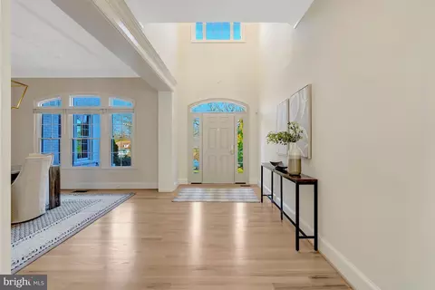 Entry Way - 1318 Kurtz Rd, Mclean, VA 22101 photo 1 of 14