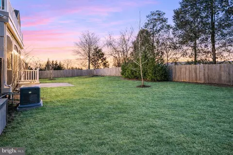 Exterior - 1318 Kurtz Rd, Mclean, VA 22101 photo 5 of 20