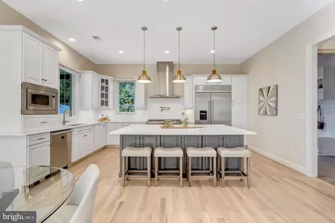 Kitchen - 1318 Kurtz Rd, Mclean, VA 22101 photo 3 of 5